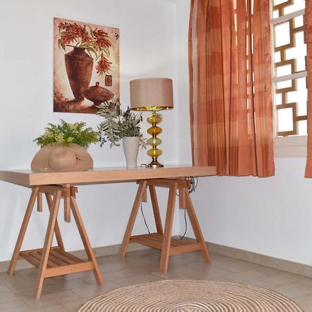 Villa Yiotevi Poros Town Екстериор снимка